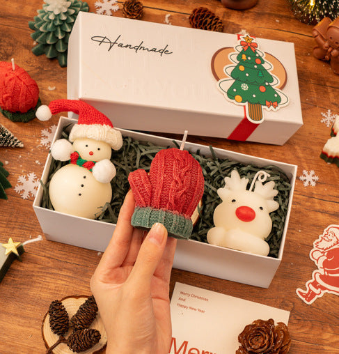 FestiveGlow – Christmas scented candle set in a gift box