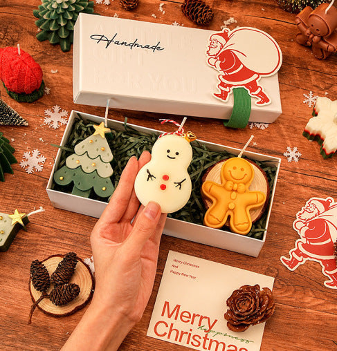 FestiveGlow – Christmas scented candle set in a gift box