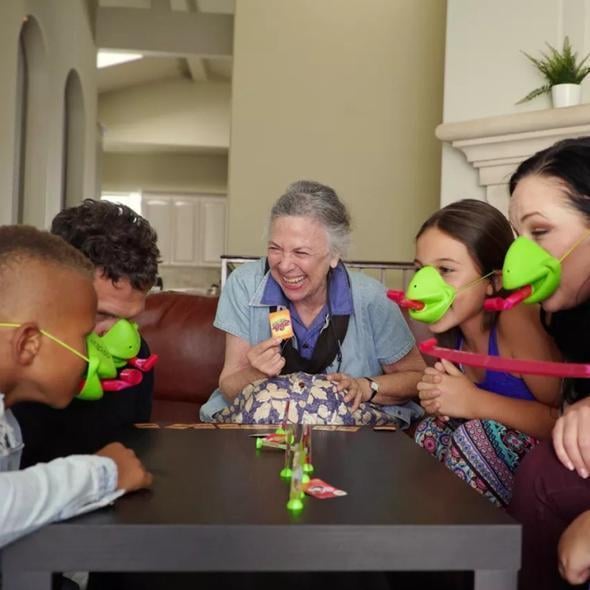 Chameleon Tongue – The crazy family game