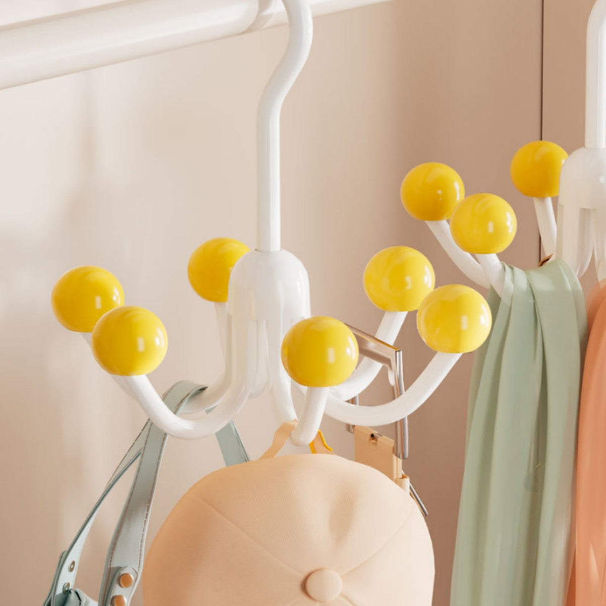 ClosetMaster – 360° Rotating Hoodie and Bag Organizer | 1+2 FREE