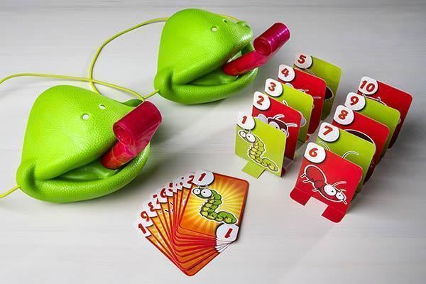 Chameleon Tongue – The crazy family game