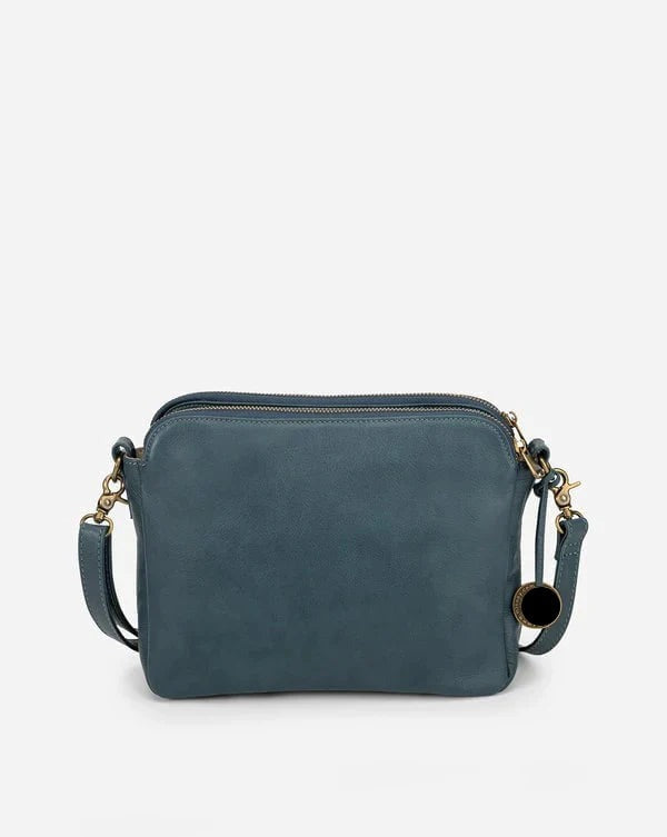 Velura – Elegant leather crossbody bag