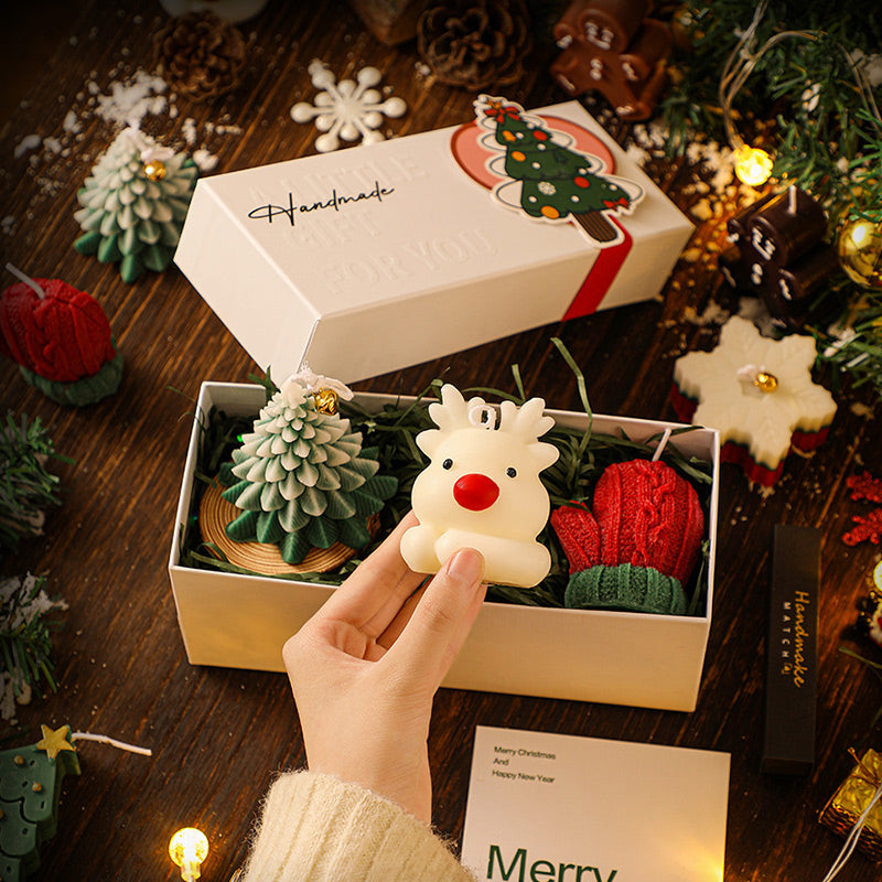 FestiveGlow – Christmas scented candle set in a gift box