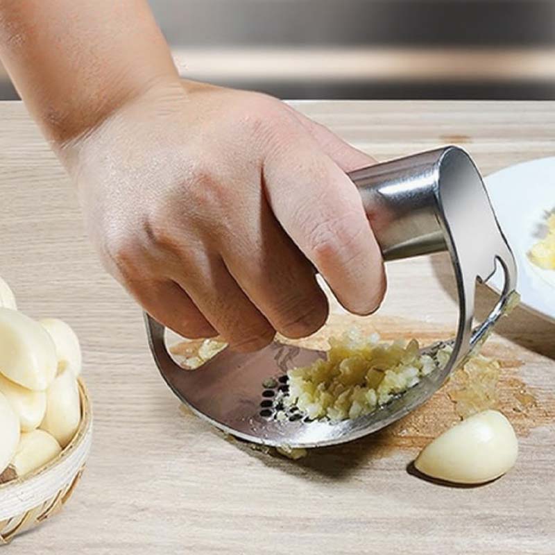 GarliX – Multifunctional Stainless Steel Garlic Press | 1+2 FREE