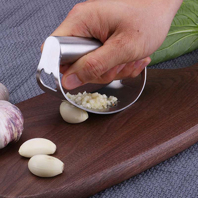 GarliX – Multifunctional Stainless Steel Garlic Press | 1+2 FREE