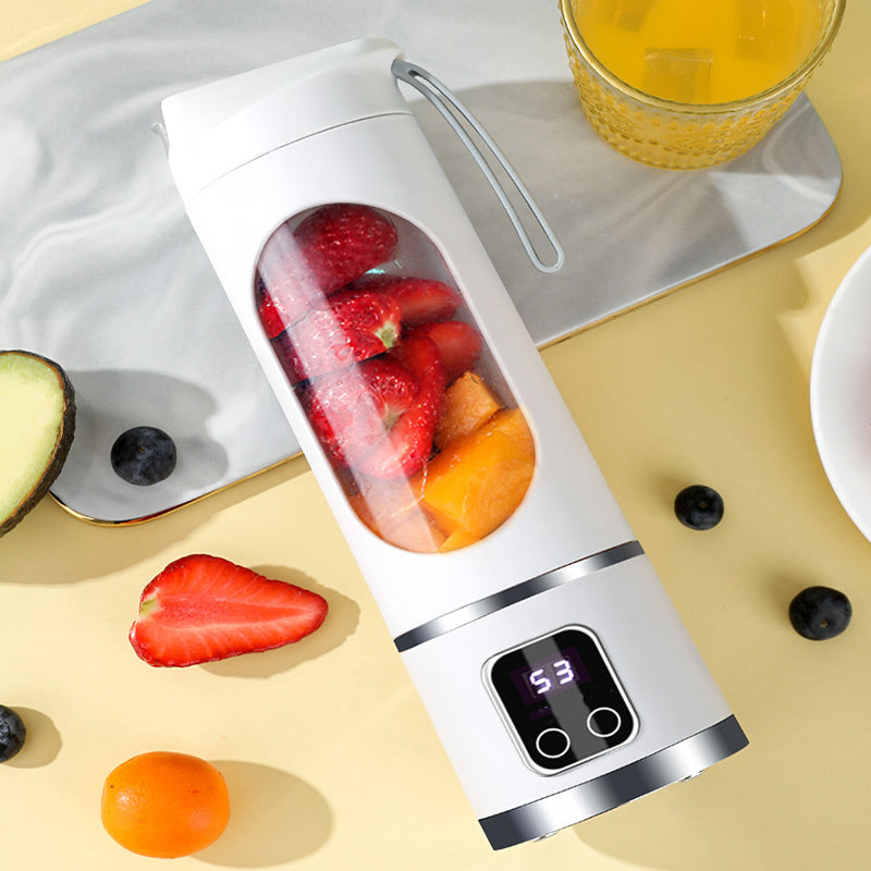 Blendora – Portable and handheld juicer
